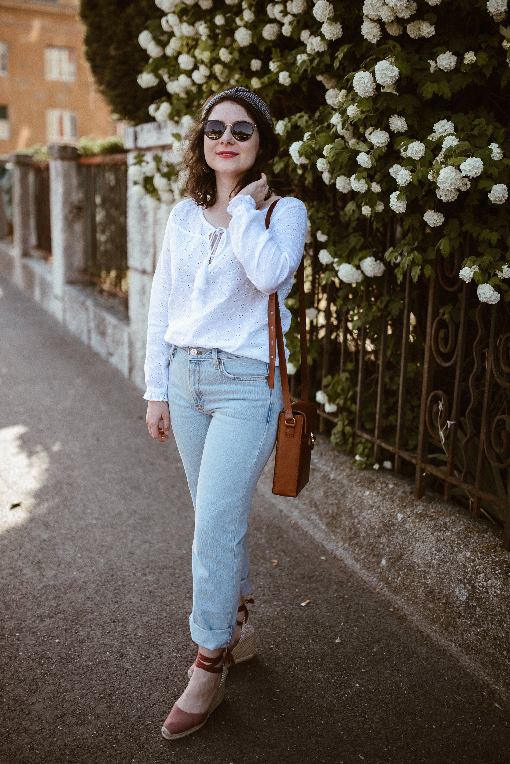 Tenue du jour : La blouse en broderie anglaise